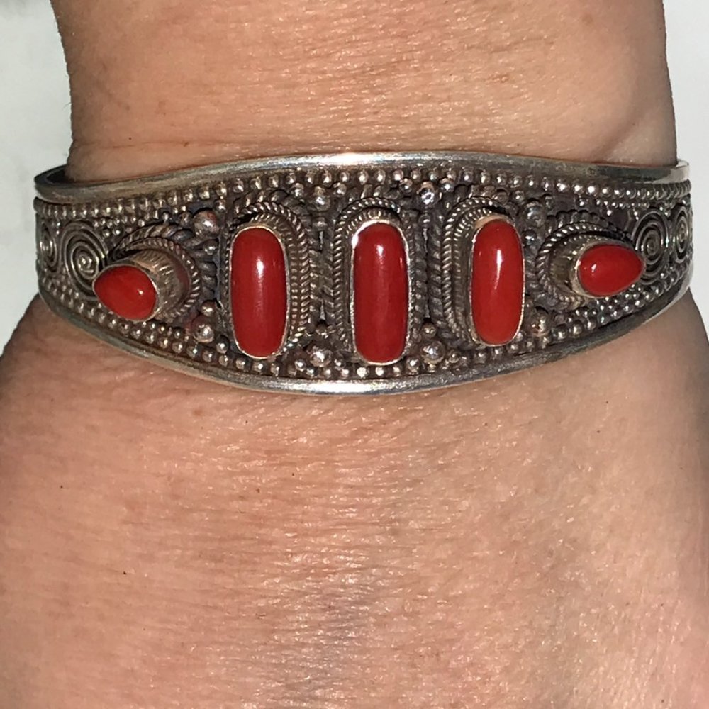 Genuine Coral Sterling Silver Cuff 925 Repousse - Picture 2 of 8